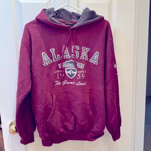 Authentic Fleece Alaska with double layer hood in Medium NWOT burgundy in color